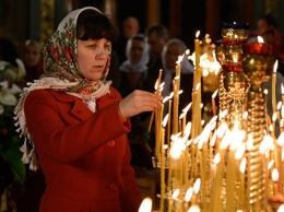 Владыка Лазарь поздравил крымчан с Рождеством и призвал относиться друг к другу с добром