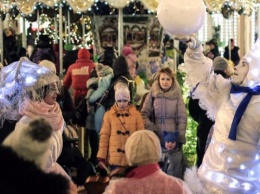 В Москве стартовали уличные святочные игры
