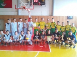 В Саксаганском районе Кривого Рога определили сильнейших баскетболистов среди школьников
