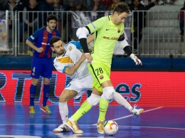 Хотя лицо Пако Седано и пострадало: Барселона Ласса побеждает в дерби