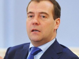 Медведев: Россия не станет продлевать транзит газа на Украину на невыгодных для себя условиях