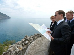Медведев: Вопрос о присоединении Крыма к Российской Федерации закрыт