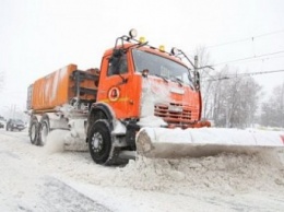 Севастополь получил новую спецтехнику, но на уборку дорог от снега ее никак не выпустят