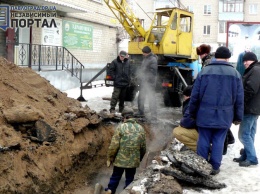 В Павлограде произошел порыв теплотрассы, 8 домов остаются без тепла