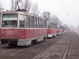В Мариуполе заводчане временно остались без трамваев