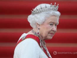 Умерла во сне: российские СМИ заполонила "новость" о смерти Елизаветы II
