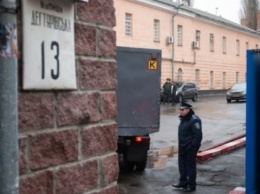 Экс-бойцы "Торнадо" ранее не нарушали поведение в СИЗО - Д.Чернышев