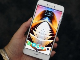 Huawei представила смартфон среднего уровня P8 Lite 2017