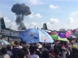 В Таиланде во время празднования Дня детей взорвался боевой истребитель