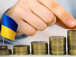 Средняя зарплата в Украине достигла 4299 гривен