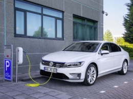 К выходу на рынок готовится VW Passat GTE (ФОТО)