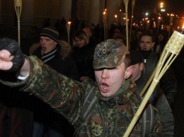 Поведение украинских студентов-неонацистов возмутило поляков