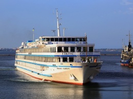 Украинское пассажирское судно Viking Sineus, ошвартованное в Одессе, совершит семь круизов. Правда, через год