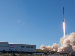 SpaceX: Первая ступень Falkon 9 успешно села в океане