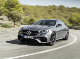Озвучены цены нового «заряженного» седана Mercedes-AMG E 63 4MATIC+