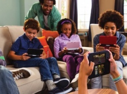 Компания Nintendo представила публике новинку Nintendo Switch