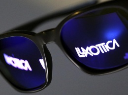 LuxotticaEssilor: слияние стоимостью 46 млрд евро | Euronews