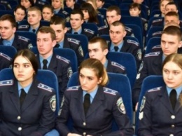 На Донетчине начали учебную практику будущие офицеры полиции