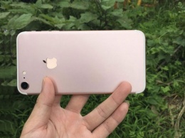 Магазин доставил москвичке муляж iPhone 7 за 42 000 рублей