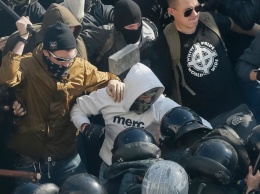 Украинские радикалы получили слишком много свободы, но виноваты "чужие войска" - Карасев