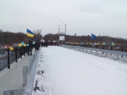 Чиновники решили не открывать движение по новому мосту "Северодонецк-Лисичанск"
