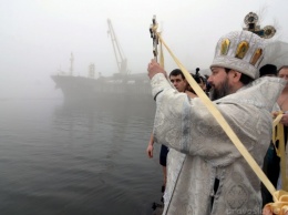 Сегодня в Херсоне освятят воды Днепра