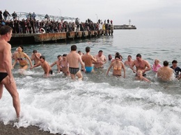 Крещение в Крыму проходит без инцидентов - МЧС