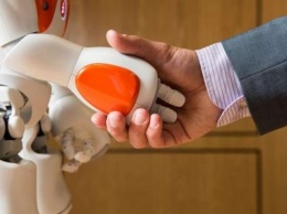 «Кто-то же должен таскать пылесос»: как роботы изменят рынок труда