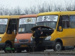 Маршрутки в Кропивницком больше не будут осуществлять остановки на газонах улиц