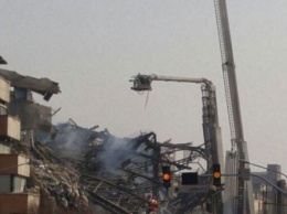 Число пострадавших при обрушении здания в Иране превысило 70 человек