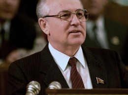 Горбачеву вручили повестку в суд по делу о штурме телебашни в Вильнюсе
