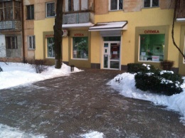 В Одессе уборка улиц от снега и наледи - на контроле городских властей