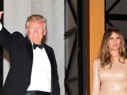 Дочери Трампа затмили его жену на вечеринке перед инаугурацией: появились фото