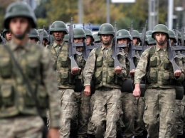 Пять турецких солдатов умерли в боевых сражениях, подступая к Эль-Бабу