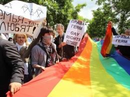 Готовы ли ЛГБТ-представители отметить свой праздник вместе с ВДВешниками