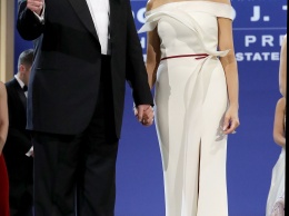 Мелания Трамп в платье Herv? Pierre на инаугурационном балу