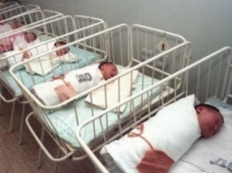 Павлоградские мамы стали чаще отказываться от новорожденных младенцев