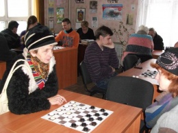 В Каменском прошли соревнования по шашкам среди спортсменов с ограниченными возможностями