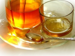 Ученые: Вода с медом способствует похудению