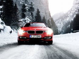 BMW 8-Series тестируют на зимних дорогах Швеции