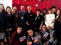 Представители ОБСЕ посетили школу в Новой Каховке