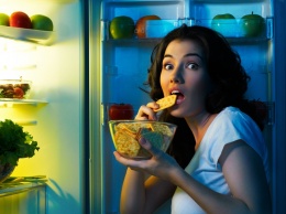 Ученые узнали опасность чрезмерного употребления еды после 30 лет
