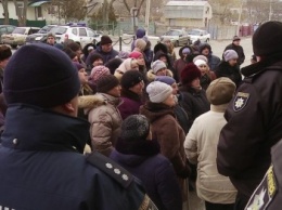 Под Одессой развернулась земельная война (ФОТО)