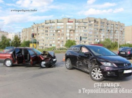 ДТП в Тернополе: нарушитель на Mazda CX-7 получил в бок от Audi-80. ФОТО