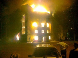 В Кемерово сгорело здание медицинского института