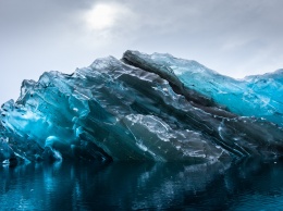 Ученые из Санкт-Петербурга изучили космическую пыль и голубой лед из Антарктиды
