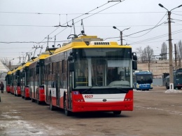 Обновка: в Одессе появились пять современных троллейбусов
