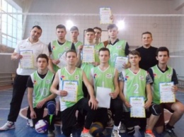 В Славянске прошли соревнования по волейболу