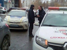 В Киеве пьяный водитель охранной фирмы устроил дебош: появились фото