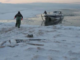 В Азовском море задержали три лодки с нарушителями пограничного режима (ФОТО)